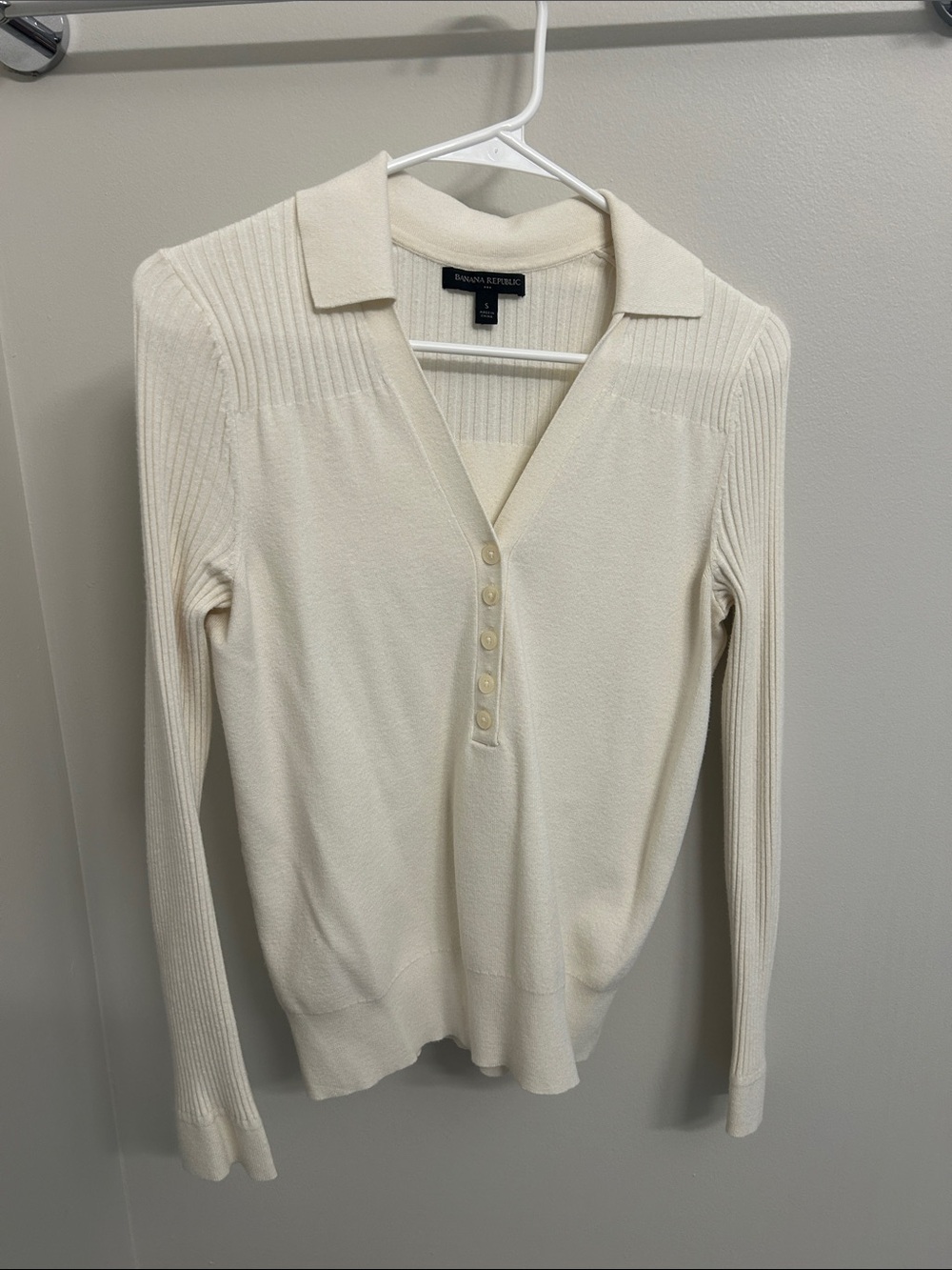 Banana Republic Cream Ribbed Polo Henley Long Sleeve